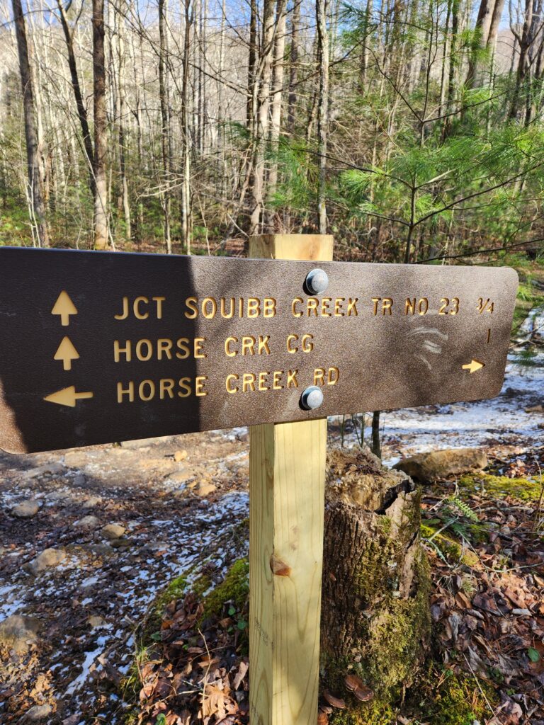 Trail junction sign: Squibb Creek, Pete's Branch, Horse Creek